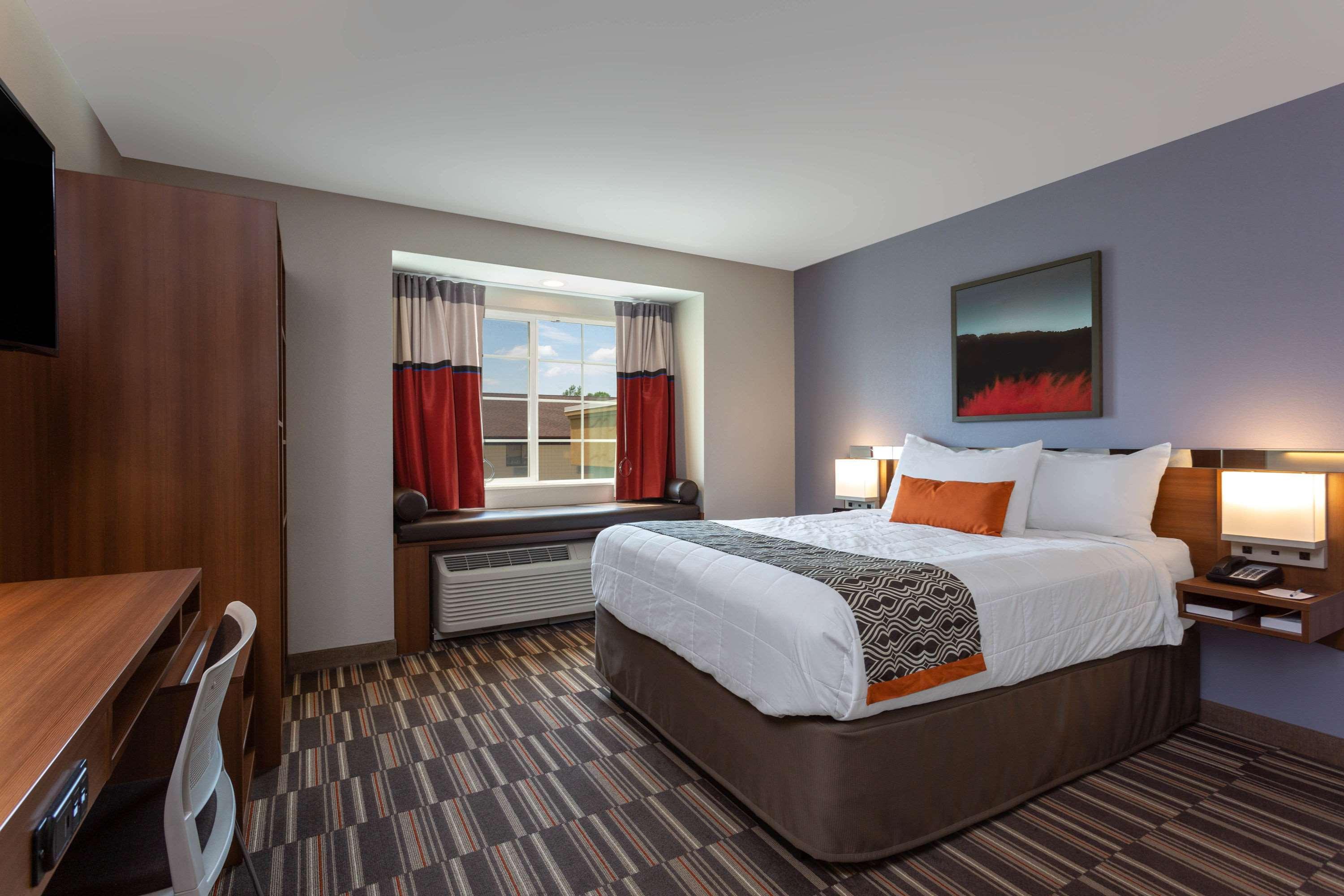 Microtel Inn & Suites By Wyndham Niagara Falls Exterior photo