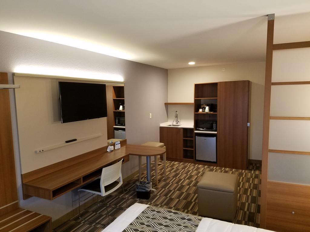 Microtel Inn & Suites By Wyndham Niagara Falls Exterior photo