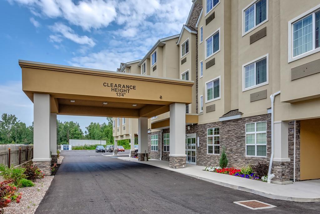 Microtel Inn & Suites By Wyndham Niagara Falls Exterior photo