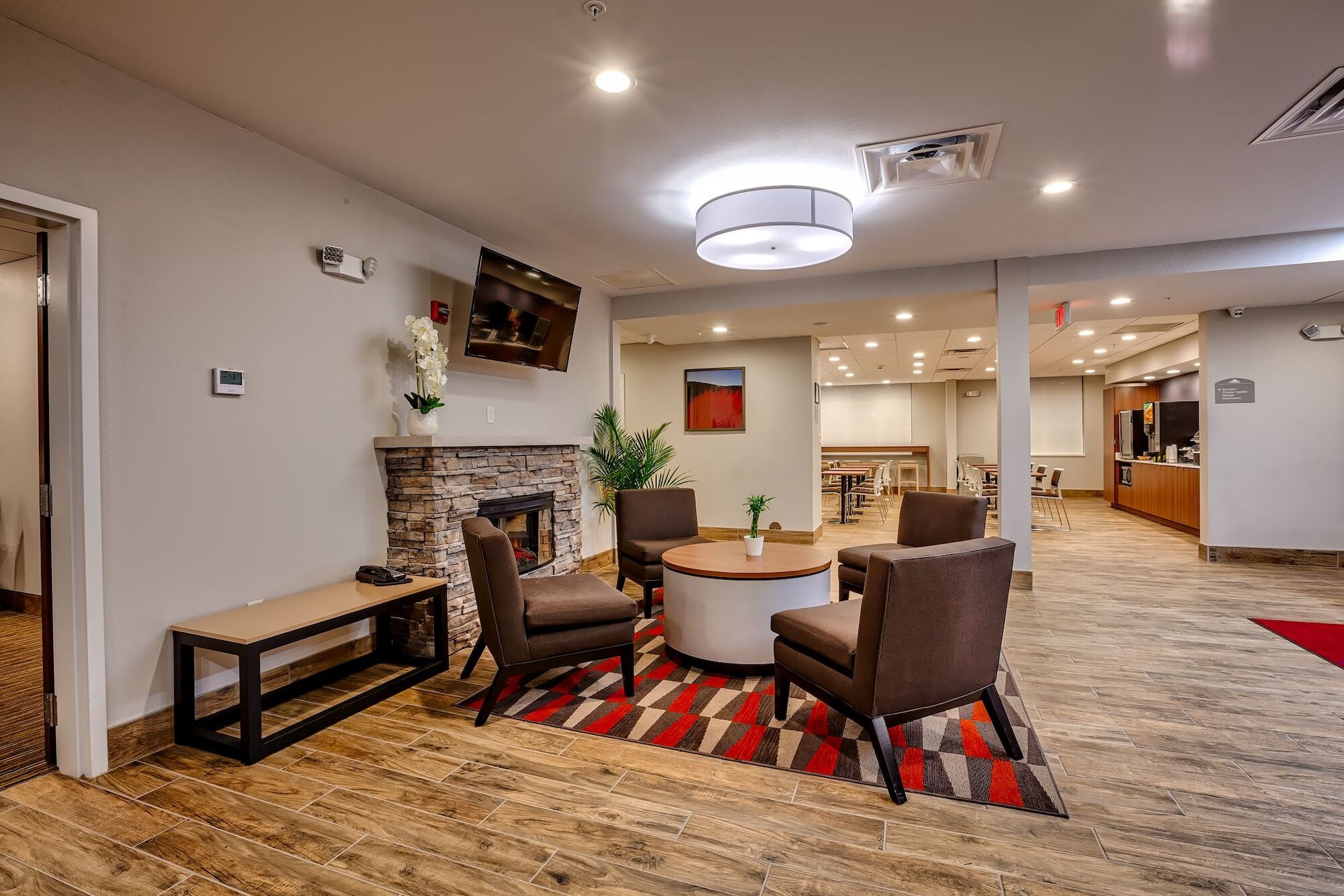 Microtel Inn & Suites By Wyndham Niagara Falls Exterior photo